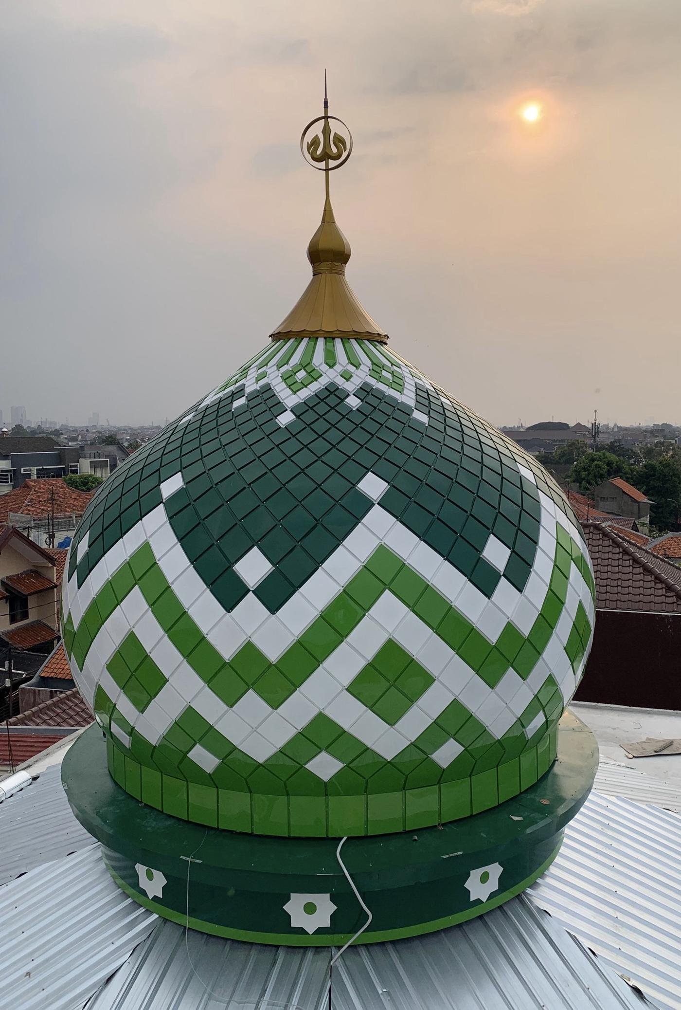 Kubah hijau putih motif geometris sunset – Jaya Kubah