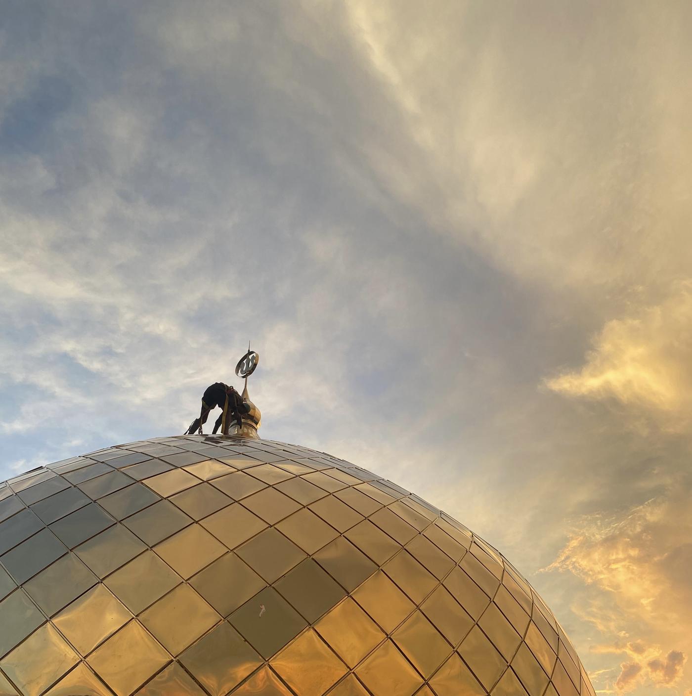 Kubah Masjid Stainless Gold kilau mewah - Jaya Kubah